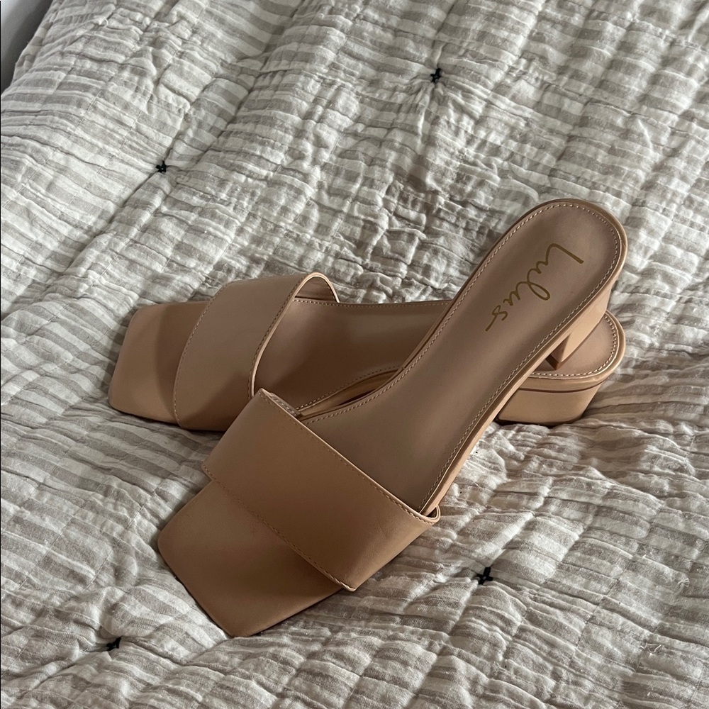 Lulu's Beige Mules